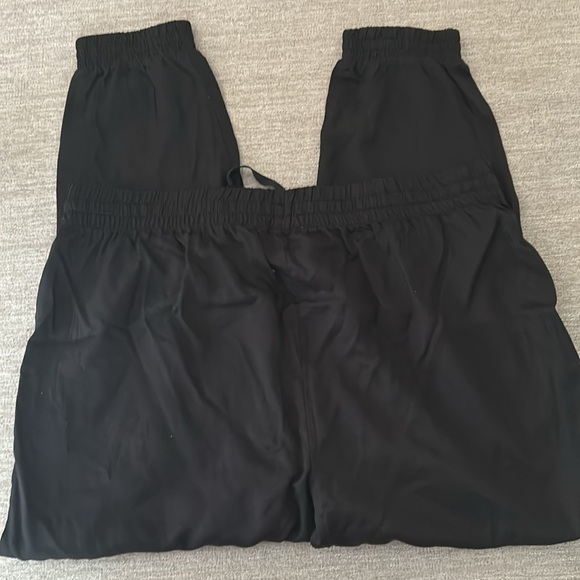 Coastal Comfort black jogger style pants Size XXL. NWT. - Picture 8 of 10